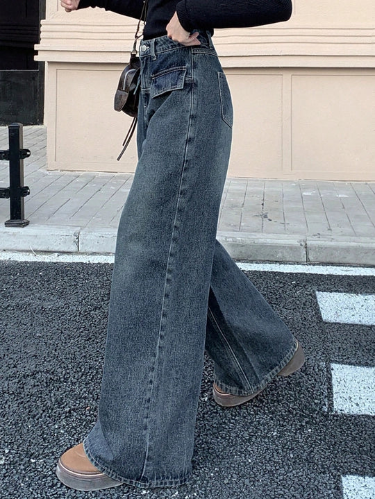 High Waist Vintage Dark Wash Decorative Pockets Wide Leg Jeans