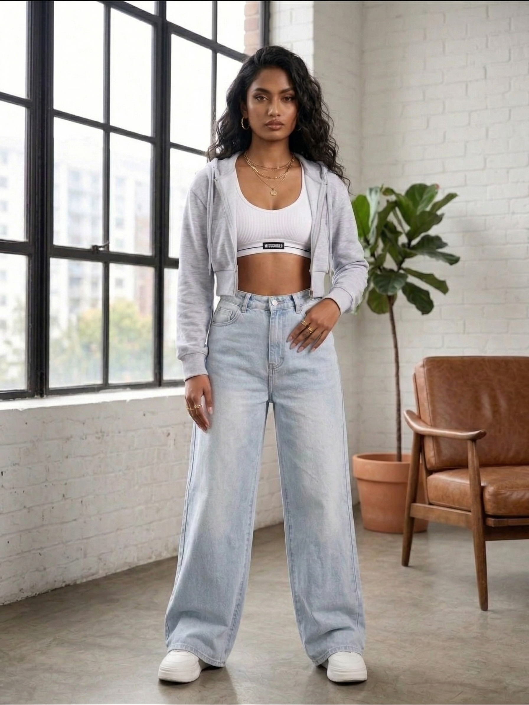 Light Wash Low Rise Baggy Wide Leg Jeans